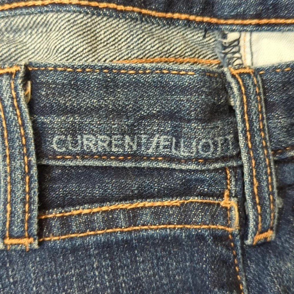 Current/Elliott the Roller Mid Rise Ankle Jeans in Pacific Wash Size 30